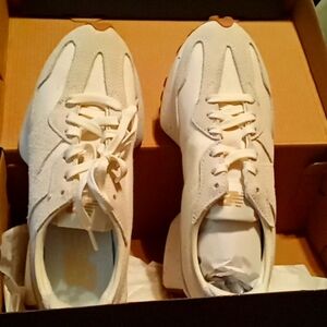 New balance tennis 327